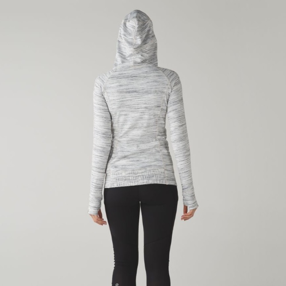 Lululemon Think Fast Hoodie
Space Dye Camo White Multi / Silver Spoon